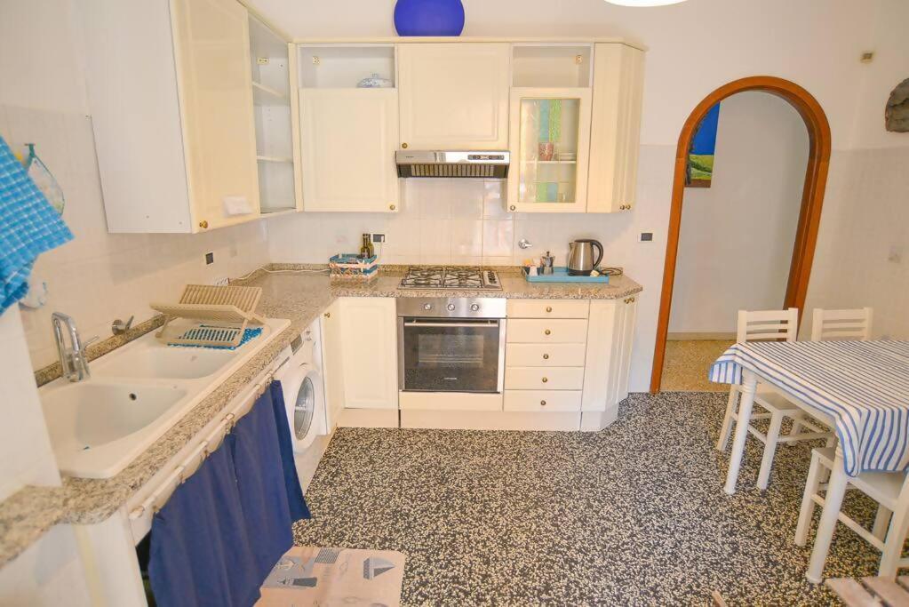 Appartement L'Arte Al Mare à Savone Extérieur photo
